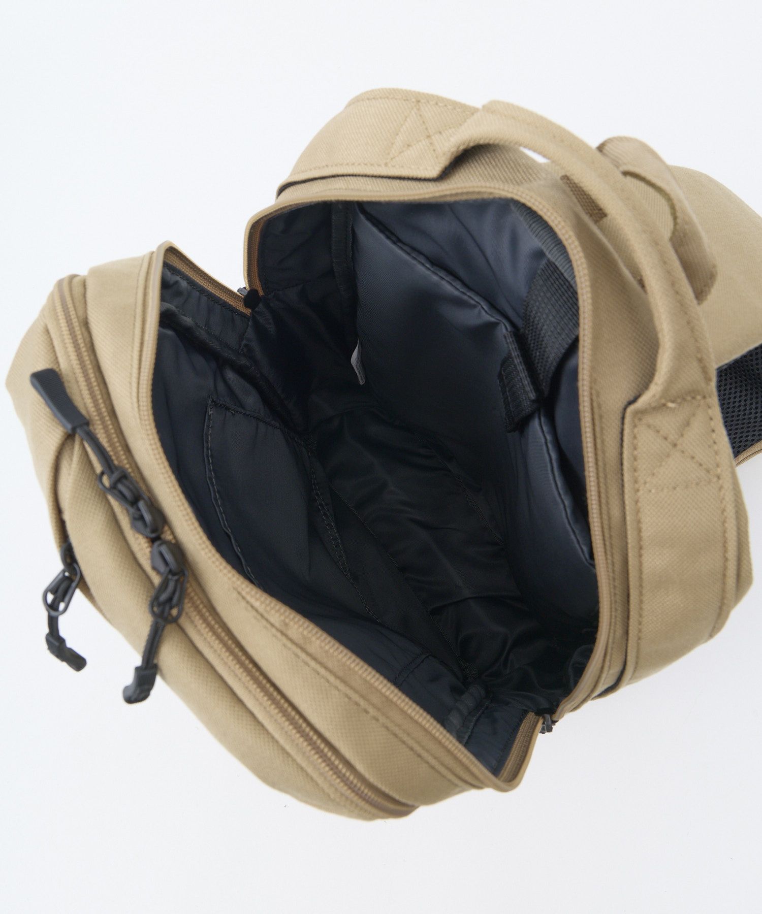 fulcro ボディバッグ ウエストポーチ 両面撥水 タブレット収納 多収納 心地良い着用感 背面メッシュ B5  fma-0042