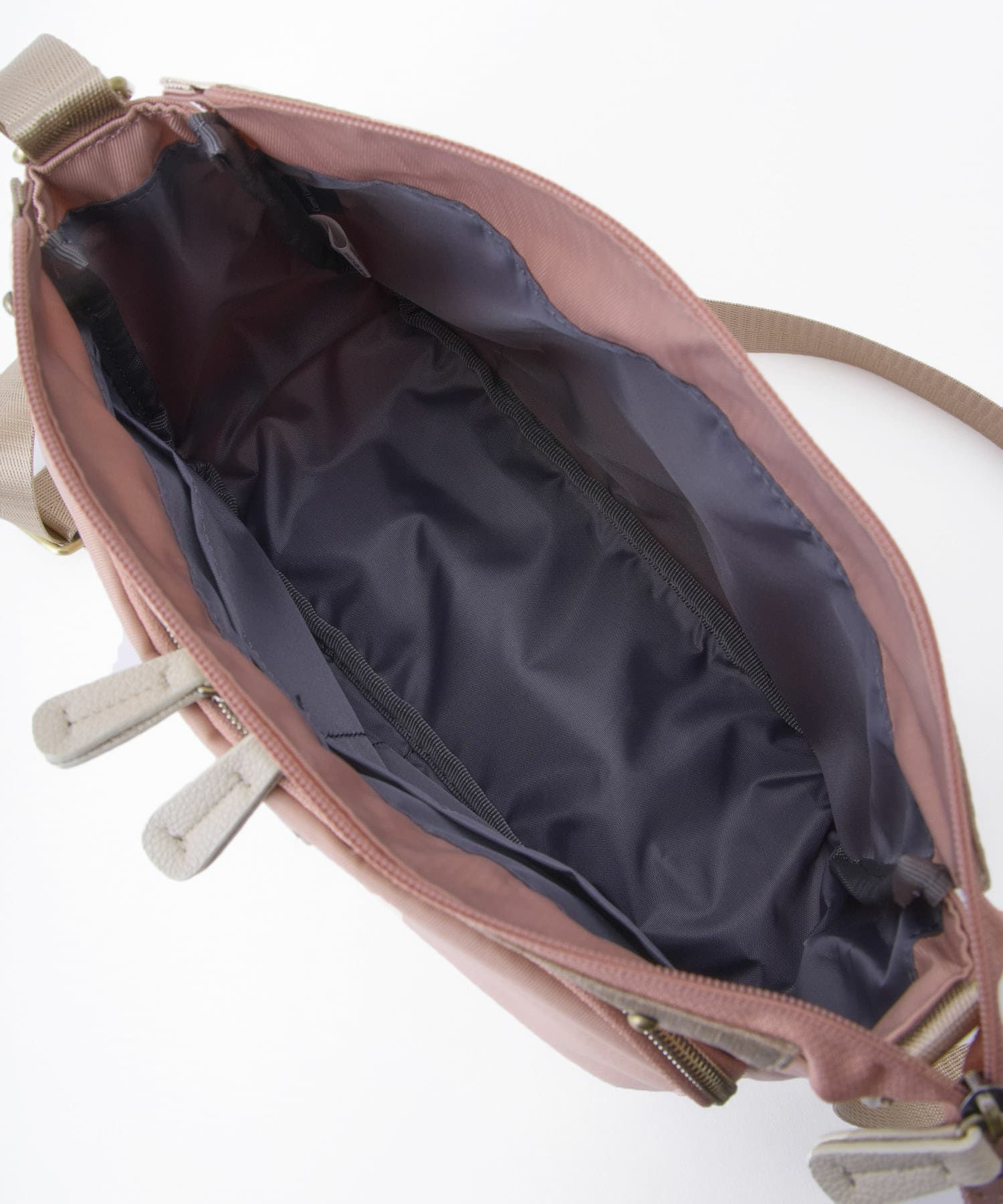 anello GRANDE ショルダーバッグ A5収納 多機能 撥水 GTM1041 ピング