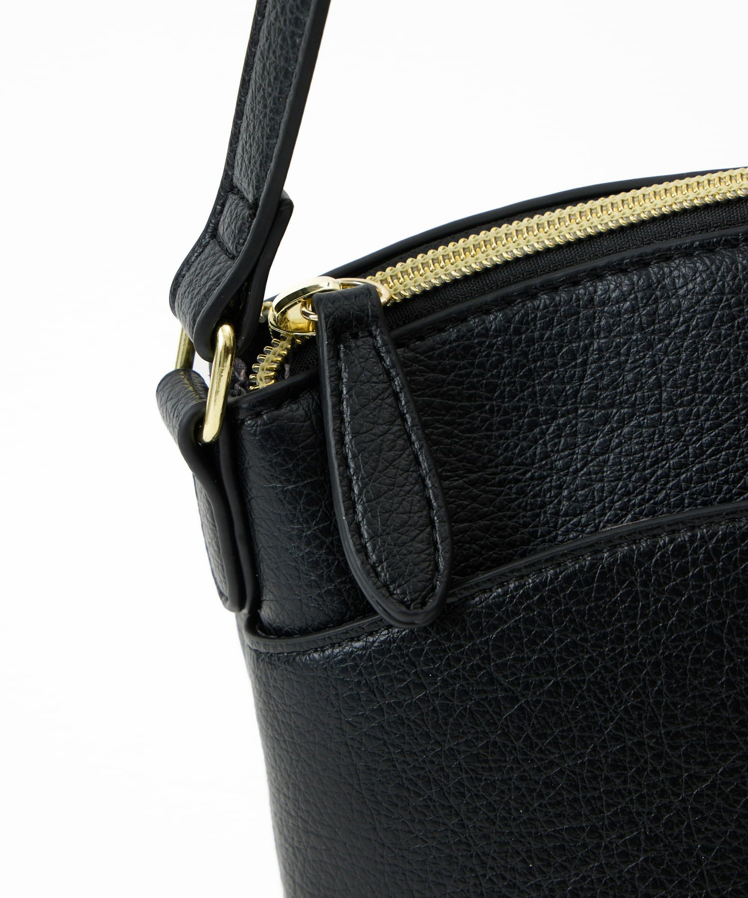 Legato Largo ショルダーバッグ 軽量 A5 カーブ LG-V0441