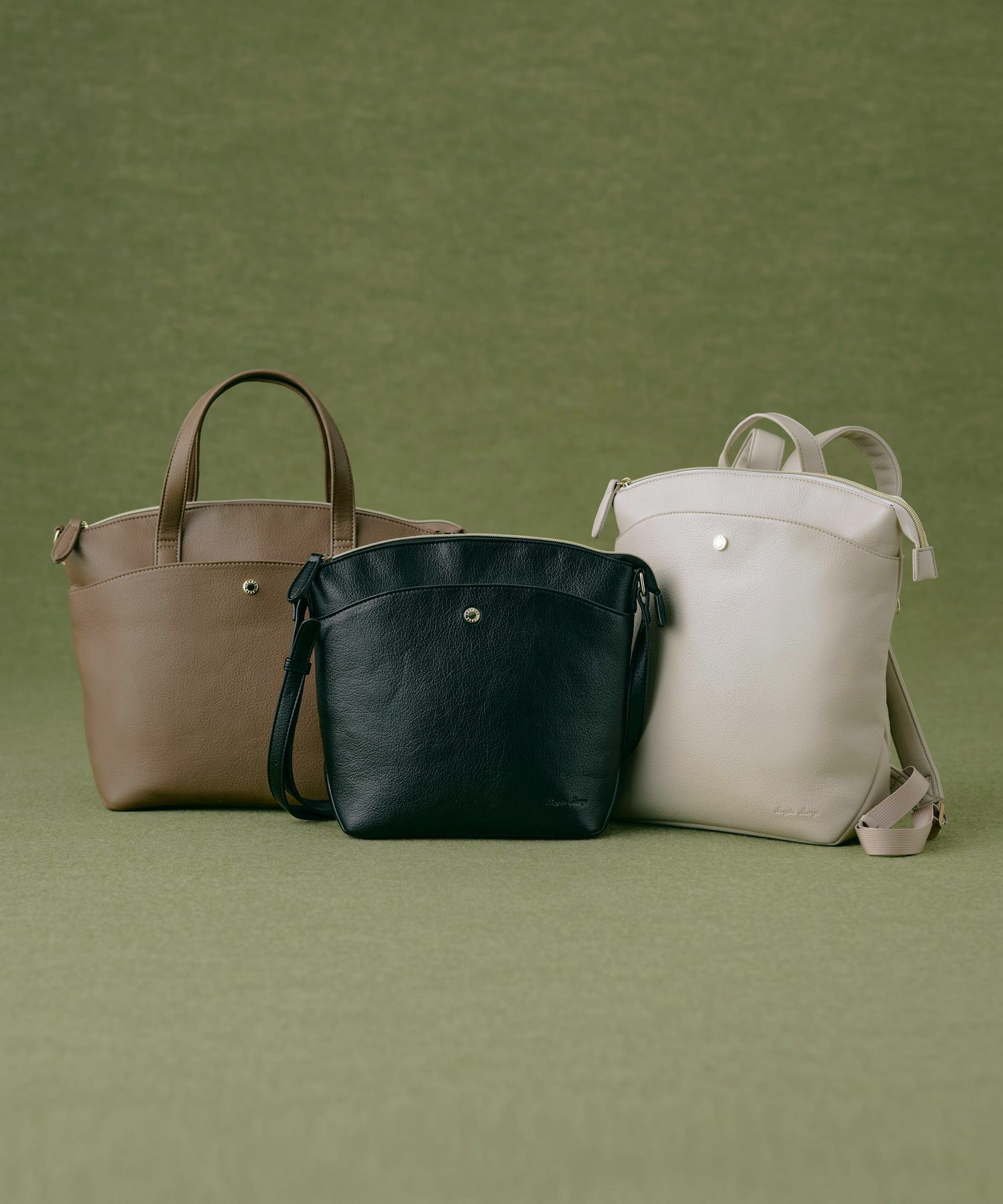 Legato Largo ショルダーバッグ 軽量 A5 カーブ LG-V0441