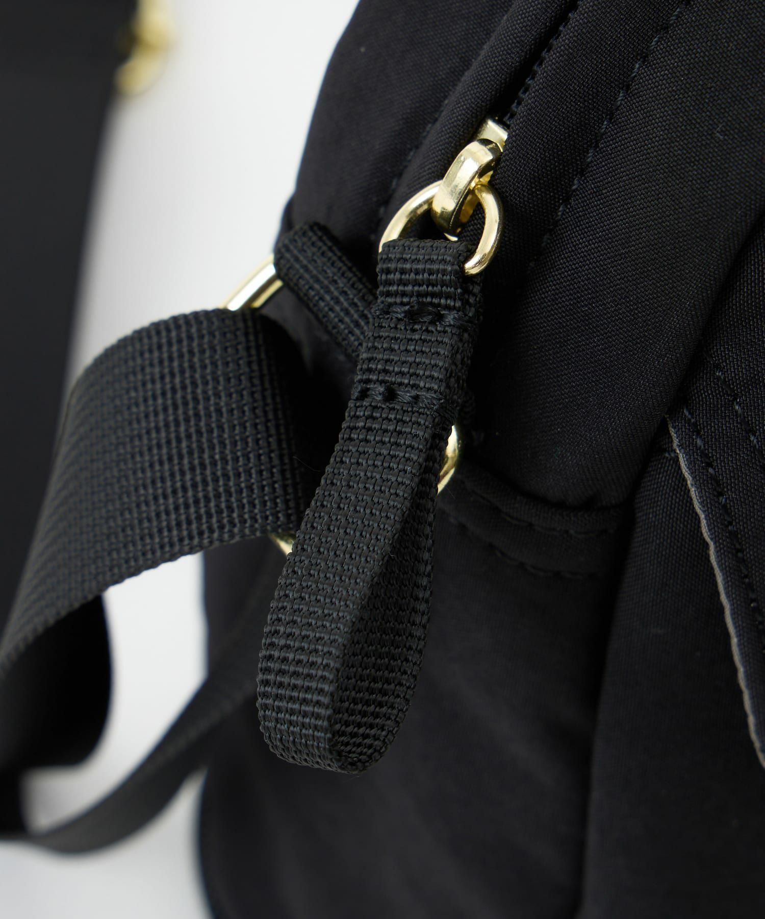 Legato Largo ショルダーバッグ 拡張 軽量 自立 撥水 ﾙｰﾌﾟ付 A5収納 600mlﾎﾞﾄﾙ収納 長財布収納 0 ひろがるかばん LH-W0111