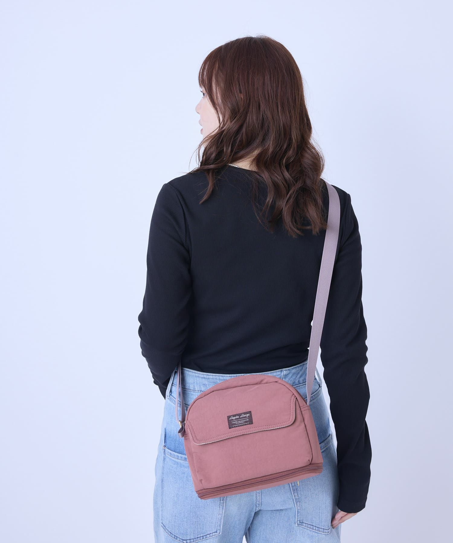 Legato Largo ショルダーバッグ 拡張 軽量 自立 撥水 ﾙｰﾌﾟ付 A5収納 600mlﾎﾞﾄﾙ収納 長財布収納 0 ひろがるかばん LH-W0111