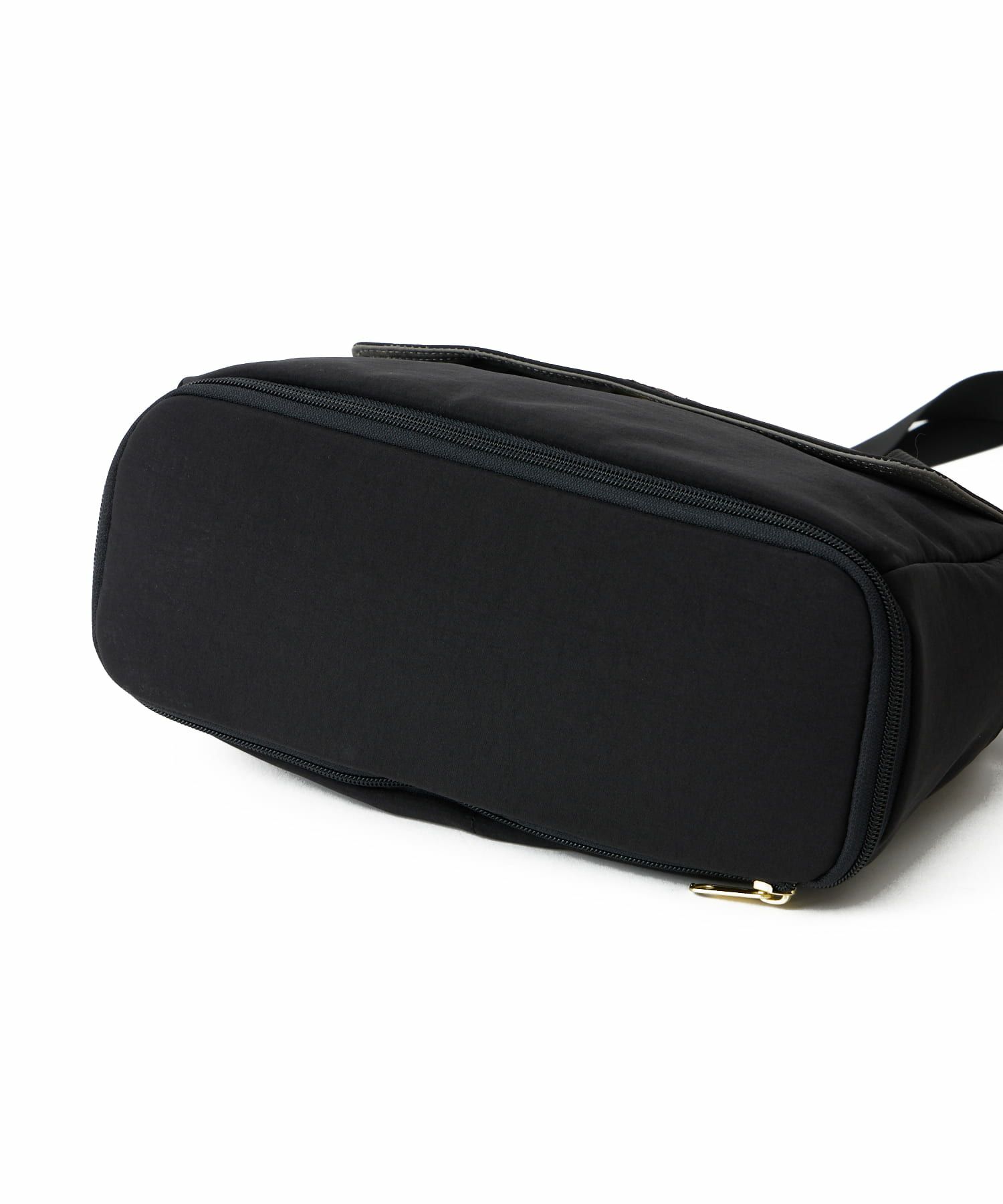 Legato Largo ショルダーバッグ 拡張 軽量 自立 撥水 2WAY ﾊﾝﾄﾞﾙ留め付 600mlﾎﾞﾄﾙと長財布が同時収納 0 ひろがるかばん LH-W0112