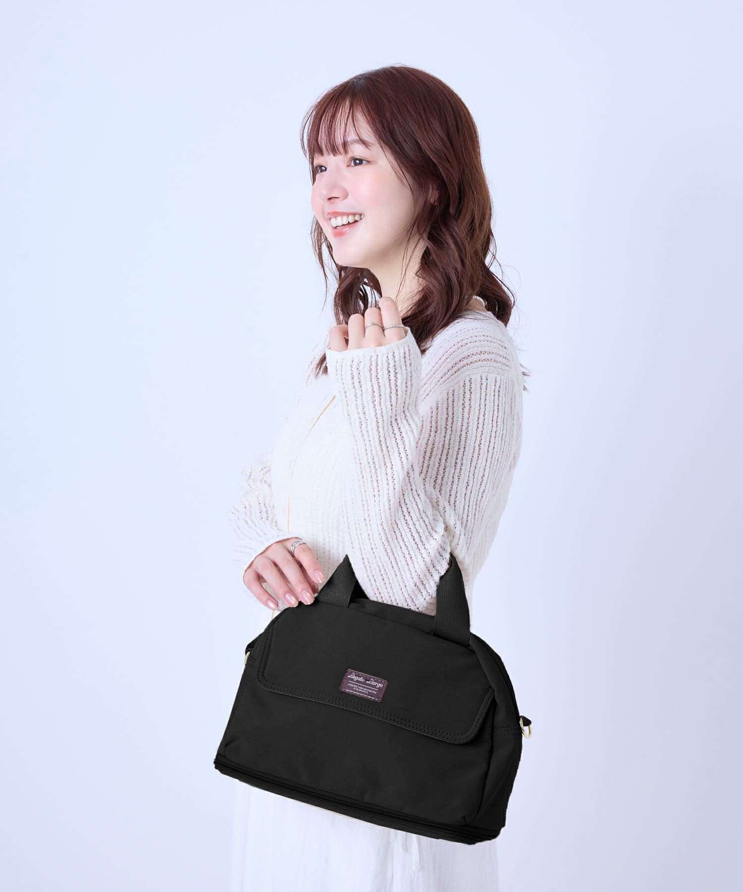 Legato Largo ショルダーバッグ 拡張 軽量 自立 撥水 2WAY ﾊﾝﾄﾞﾙ留め付 600mlﾎﾞﾄﾙと長財布が同時収納 0 ひろがるかばん LH-W0112