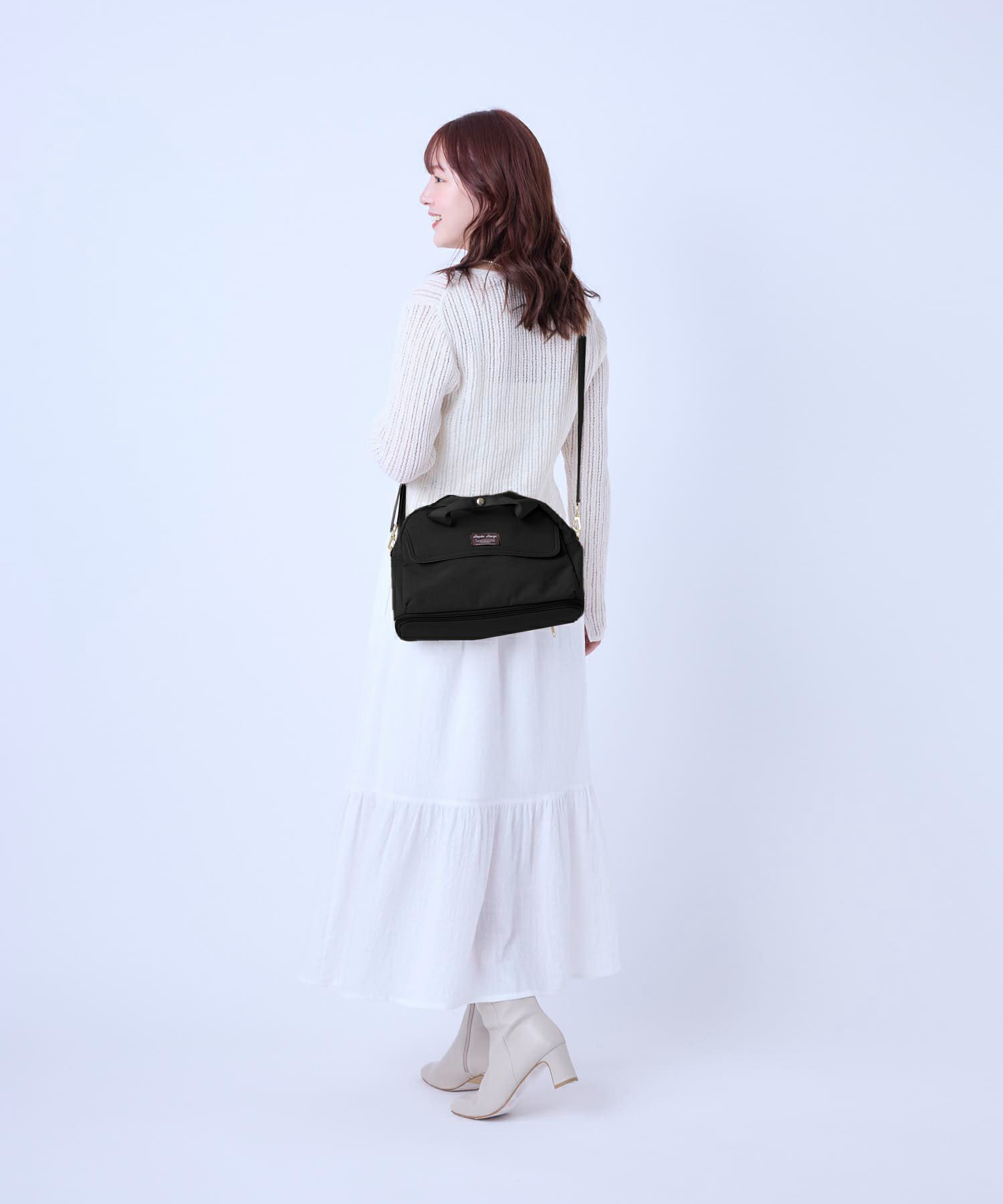 Legato Largo ショルダーバッグ 拡張 軽量 自立 撥水 2WAY ﾊﾝﾄﾞﾙ留め付 600mlﾎﾞﾄﾙと長財布が同時収納 0 ひろがるかばん LH-W0112