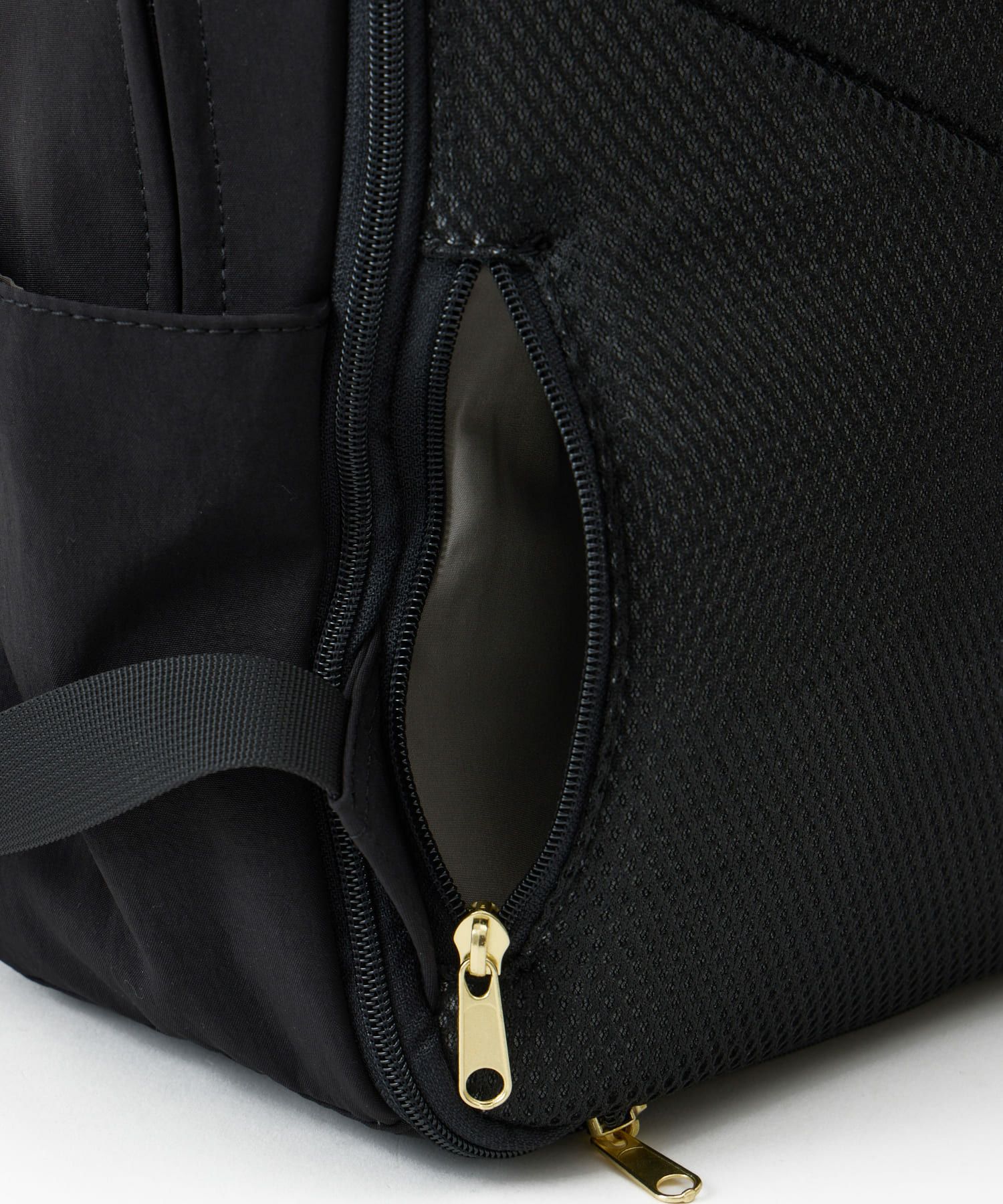 Legato Largo リュック バックパック 拡張 軽量 自立 撥水 ループ付 セキュリティポケット 背面メッシュ A4 ひろがるかばん LH-W0113