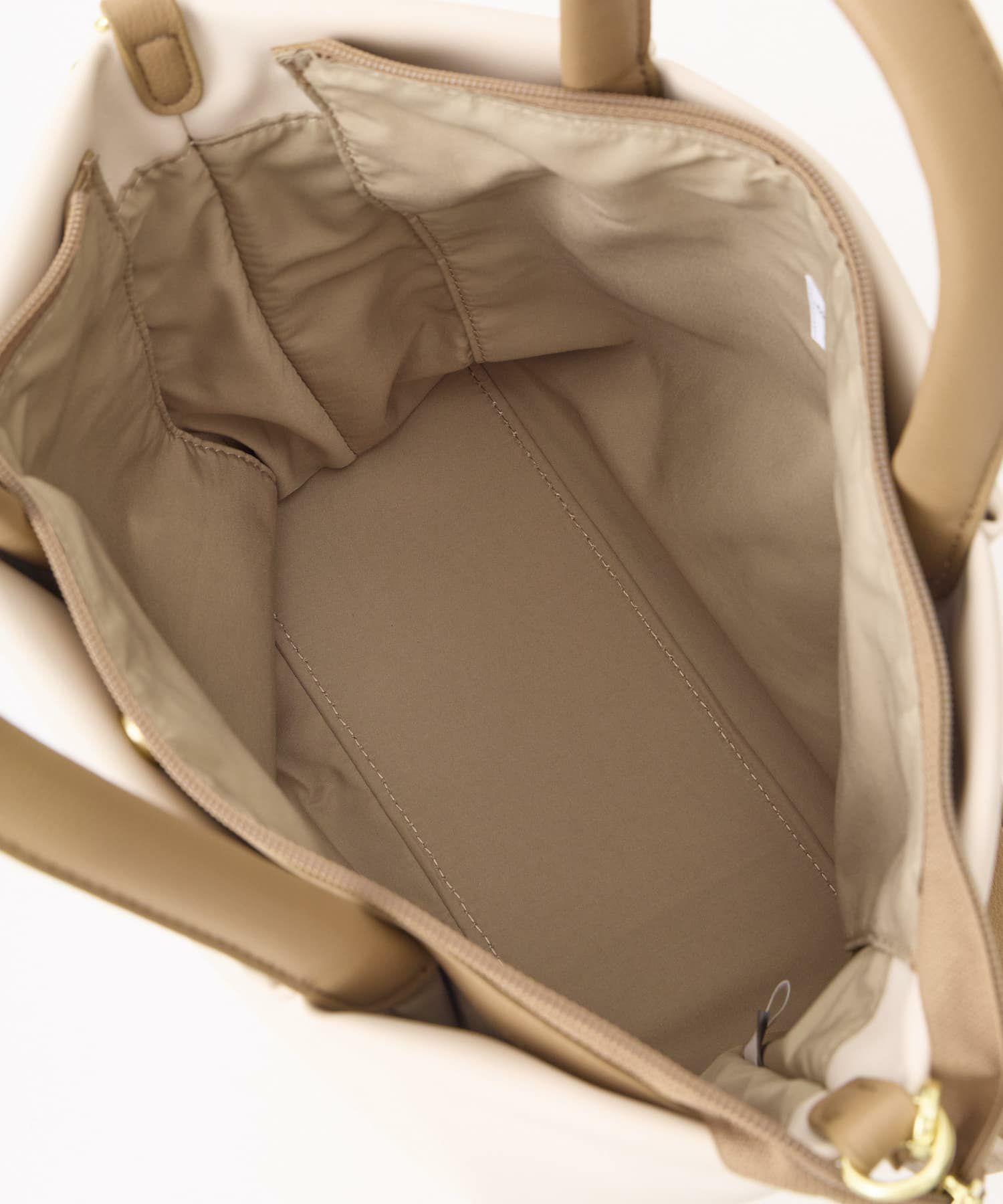 Legato Largo ショルダーバッグ 三層 ショルダーパッド 肩楽 2WAY A5 肩楽 LH-W0162