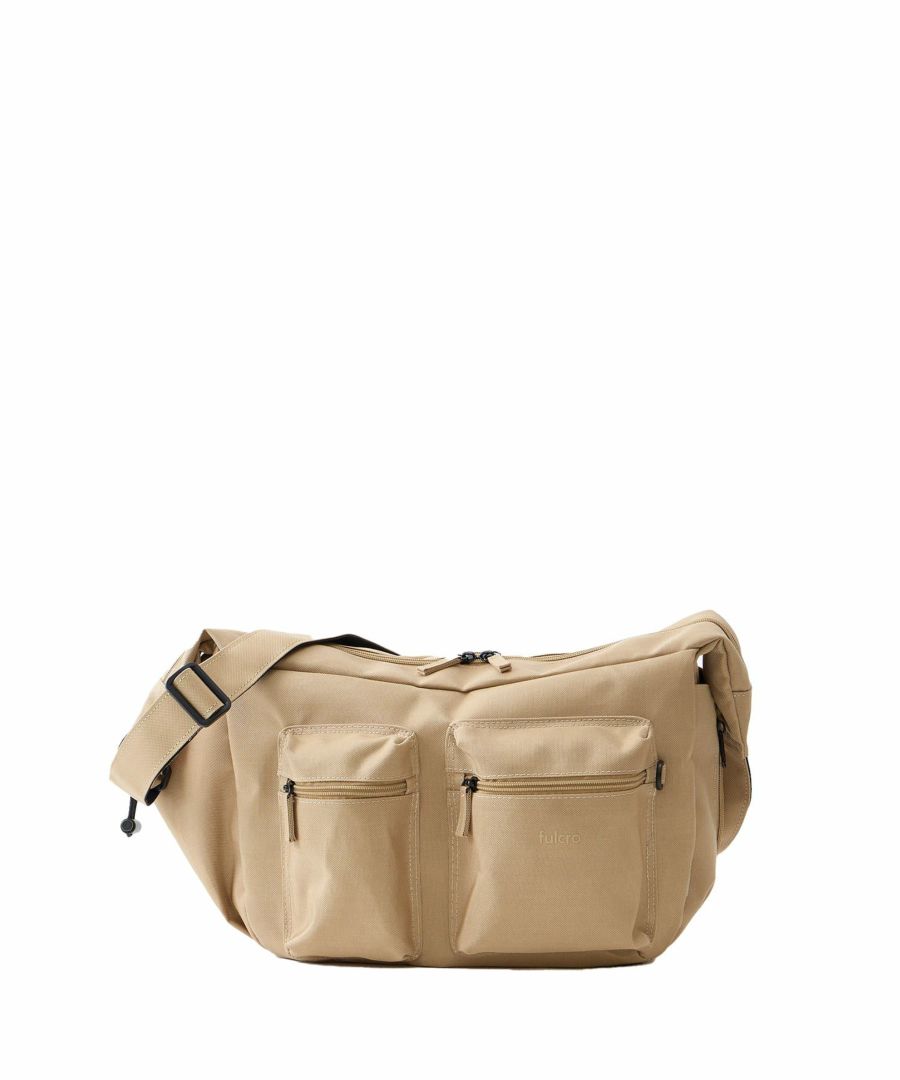 fulcro ショルダーバッグ 自立設計 撥水 広い開口部 ドローストリングポケット B5  fca-1023