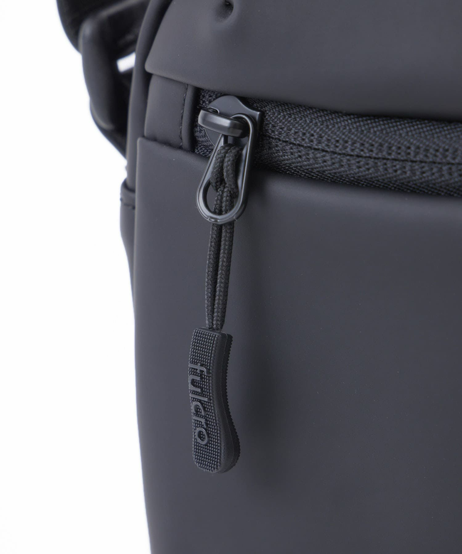 fulcro フルクロ ショルダーバッグ 耐水 Ａ5収納 Explorer ブラック fia-3011