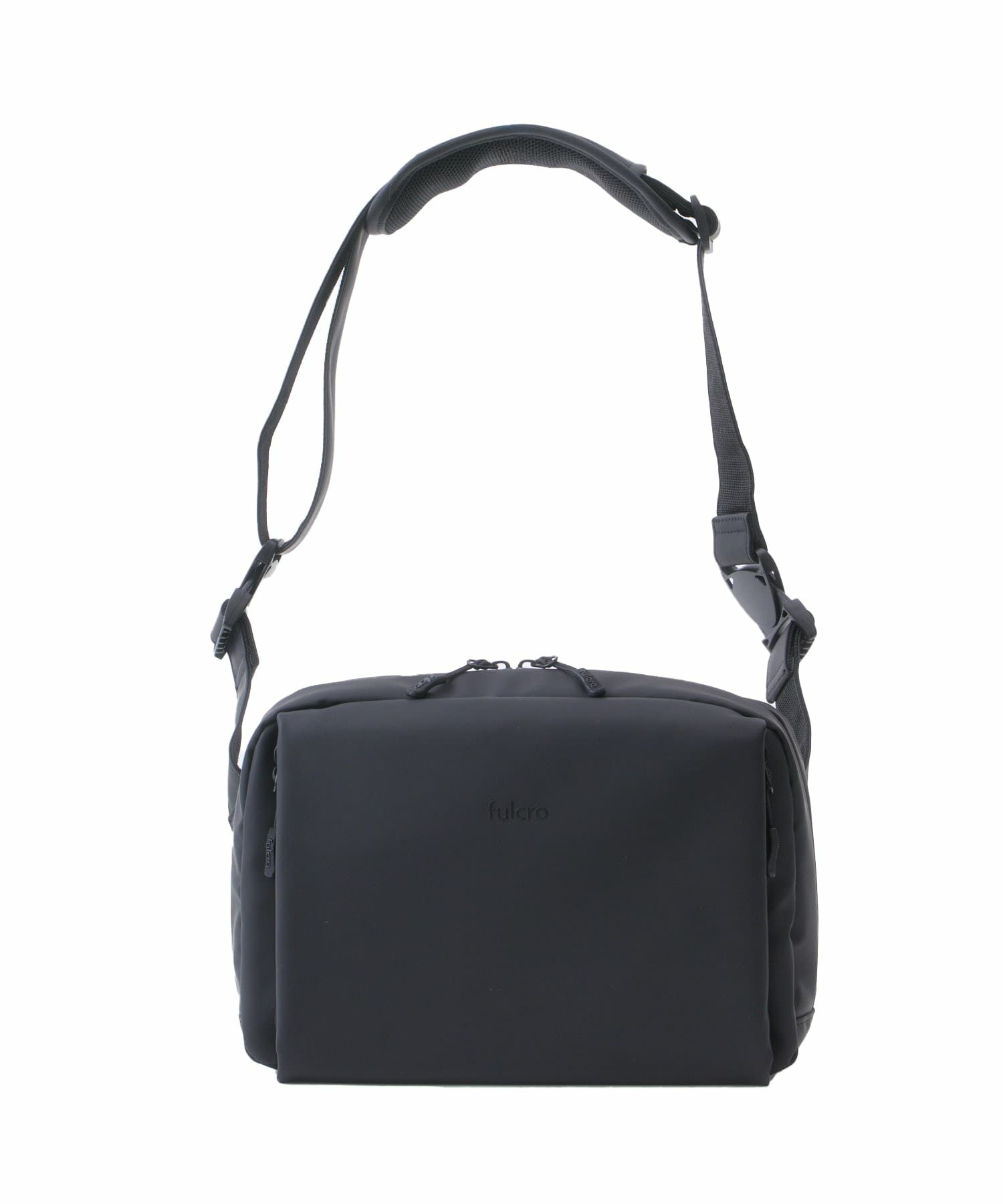 fulcro フルクロ ショルダーバッグ 耐水 Ａ5収納 Explorer ブラック fia-3012