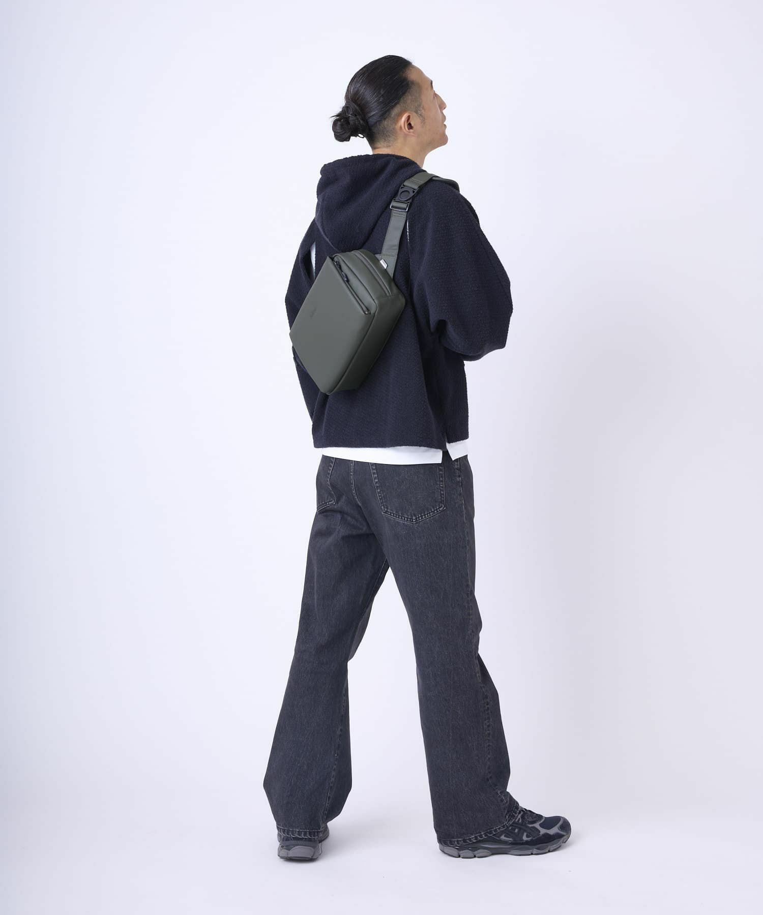 fulcro フルクロ ショルダーバッグ 耐水 Ａ5収納 Explorer ダークグレー fia-3012