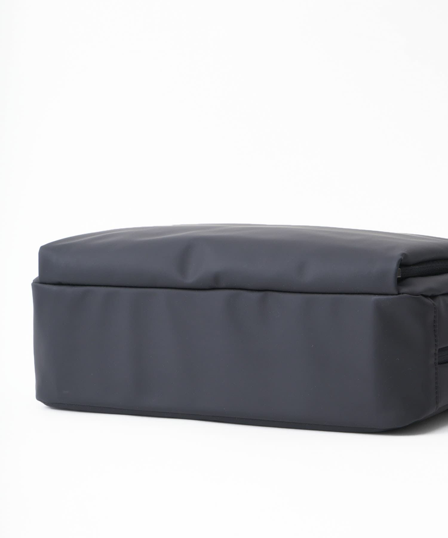 fulcro フルクロ ショルダーバッグ A4収納 耐水 キャリーオン Explorer fia-3013 ブラック