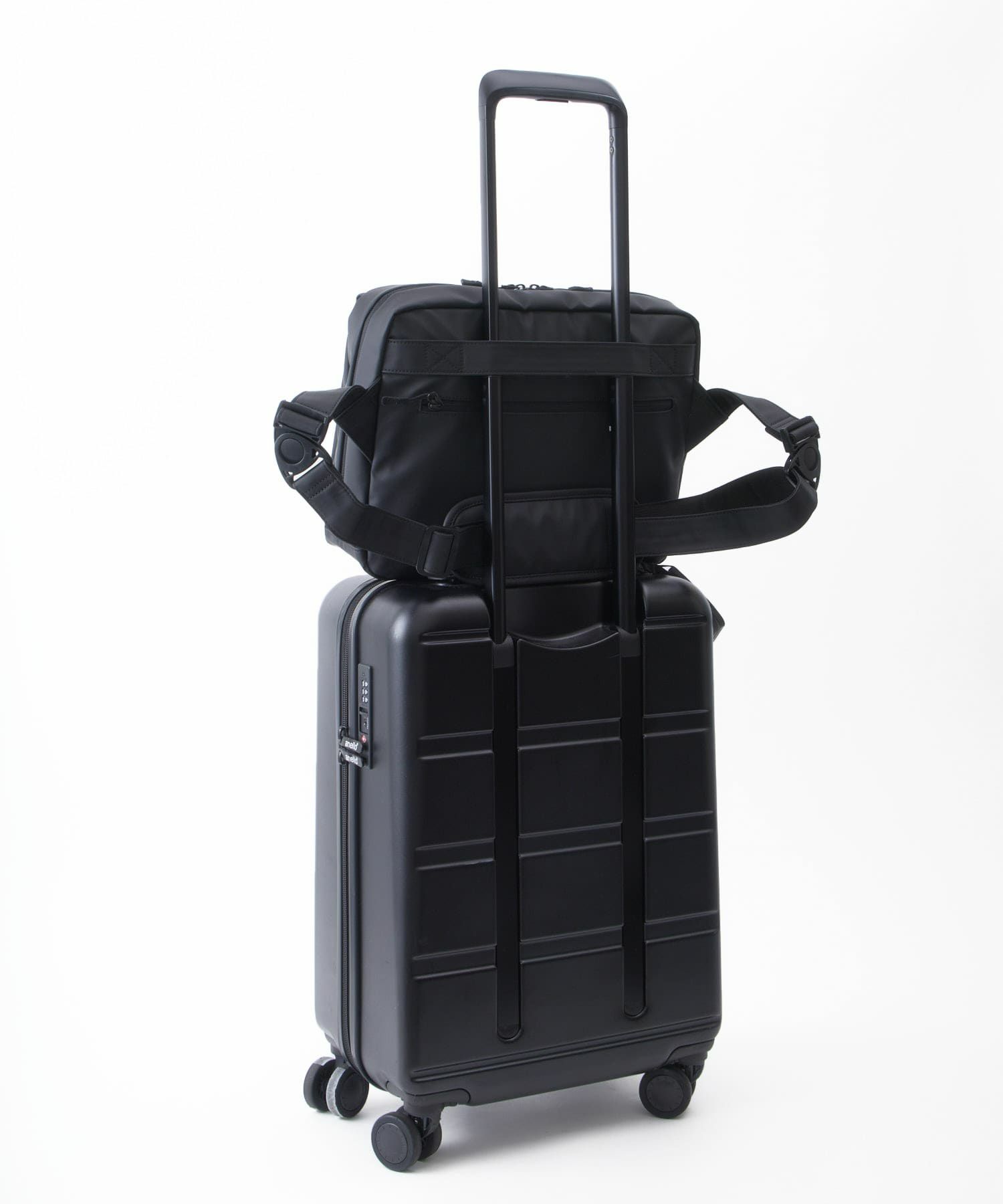 fulcro フルクロ ショルダーバッグ A4収納 耐水 キャリーオン Explorer fia-3013 ブラック