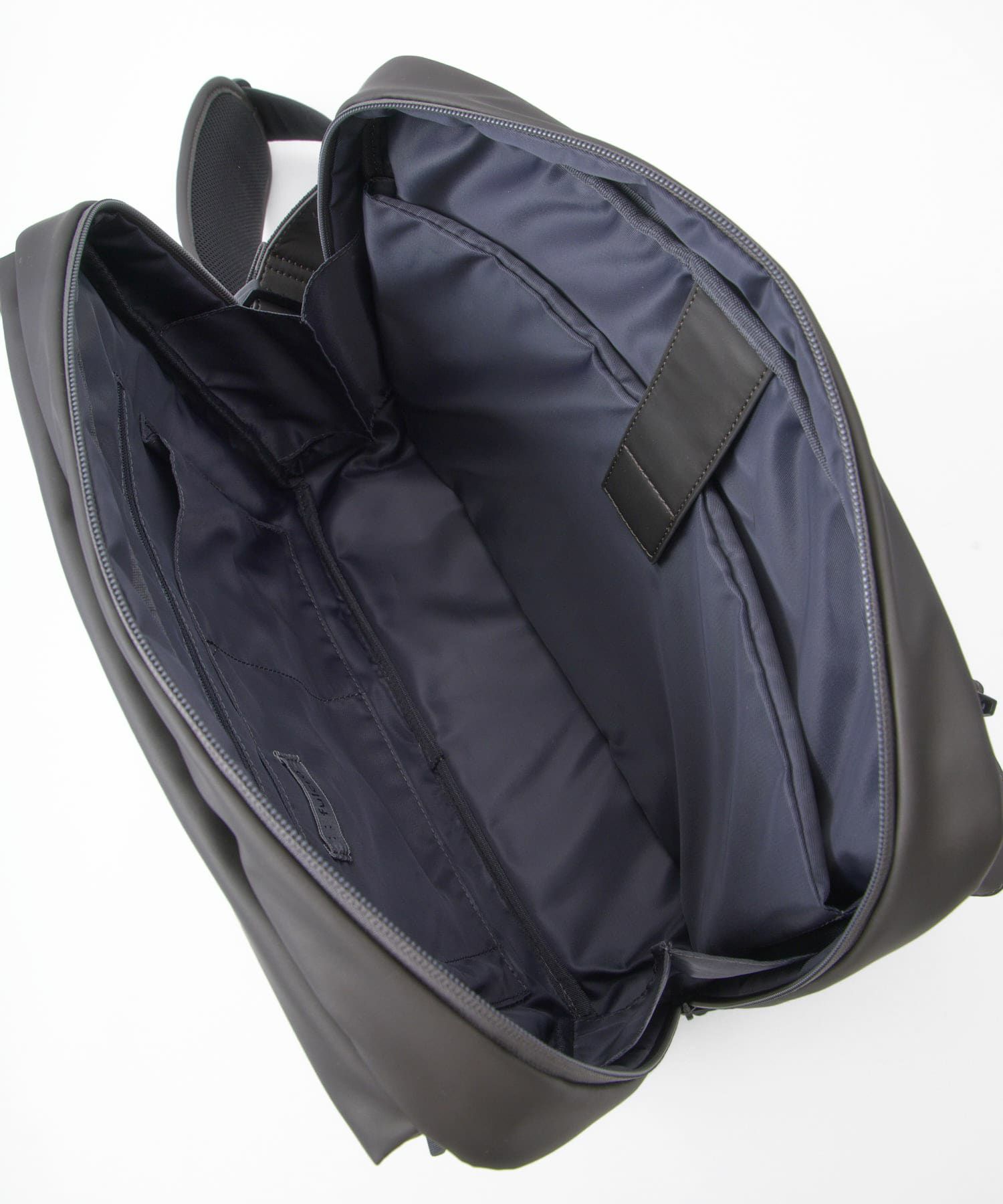 fulcro フルクロ ショルダーバッグ A4収納 耐水 キャリーオン Explorer fia-3013 チャコールブラウン