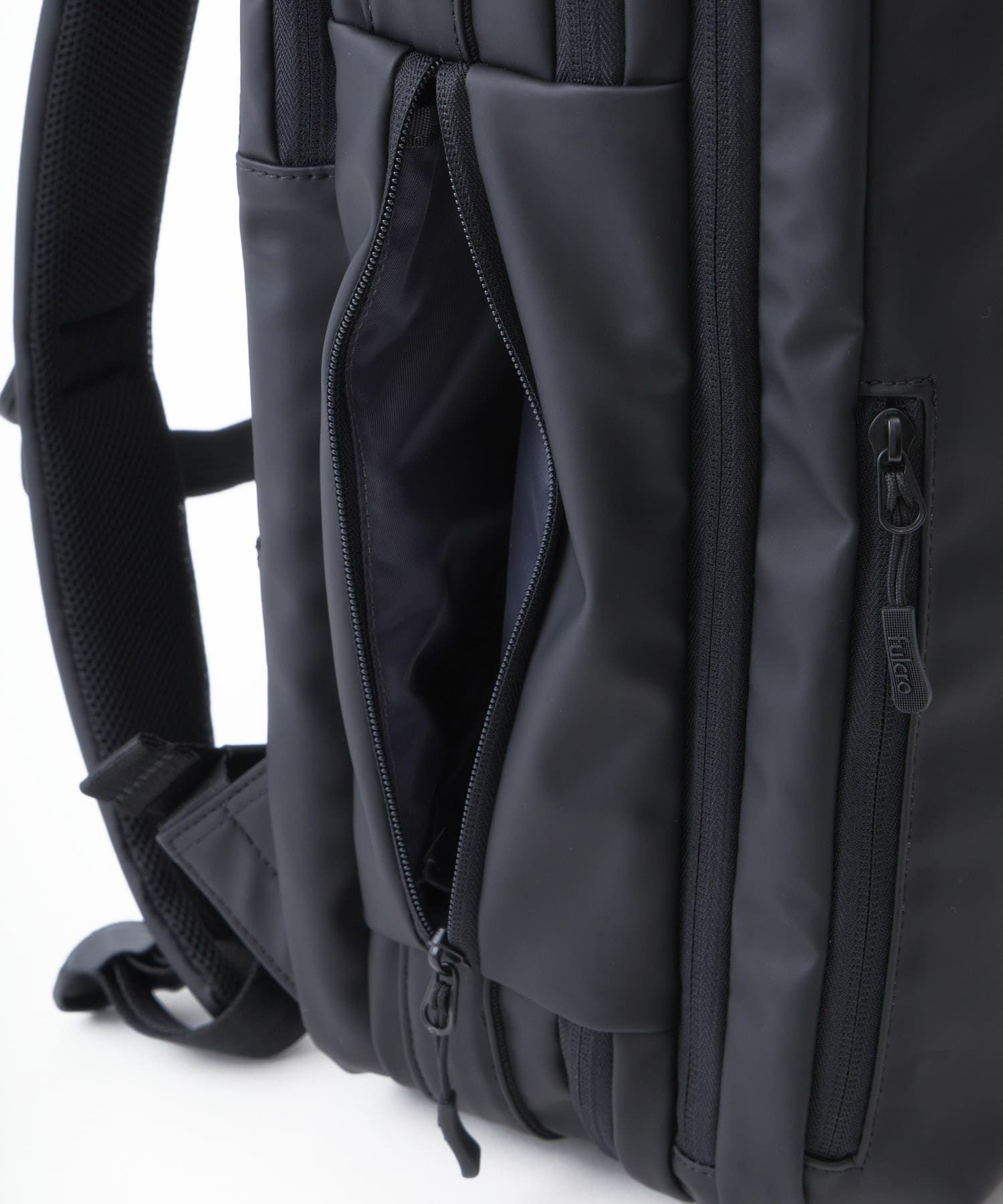 fulcro フルクロ バックパック リュック  PC収納 15インチ 耐水 キャリーオン Explorer fia-3014 ブラック