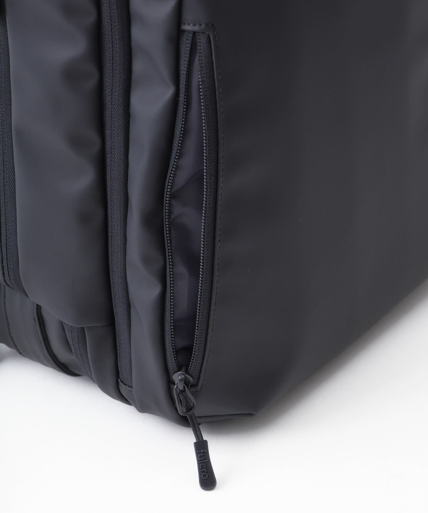 fulcro フルクロ バックパック リュック  PC収納 15インチ 耐水 キャリーオン Explorer fia-3014 ブラック