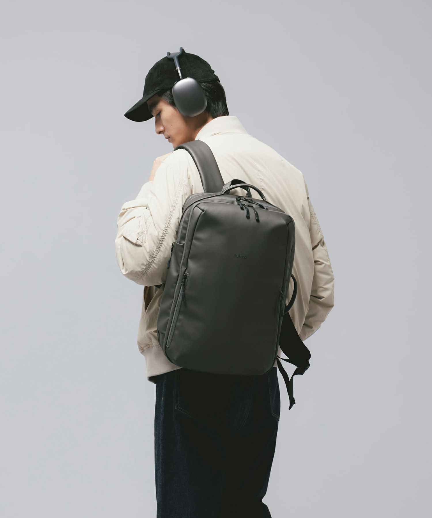 fulcro フルクロ バックパック リュック  PC収納 15インチ 耐水 キャリーオン Explorer fia-3014