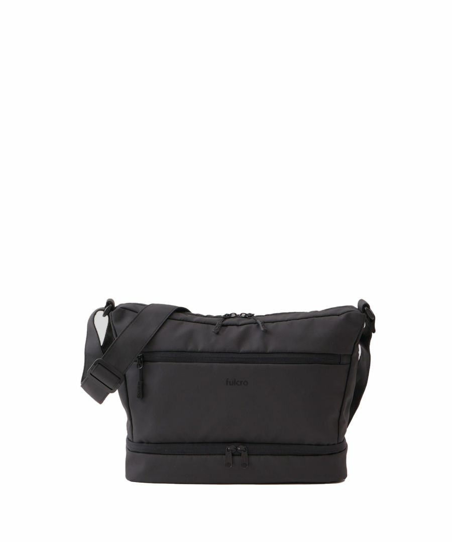 fia-3021 ショルダーバッグ 耐水 A5収納 Explorer fia-3021 ブラック