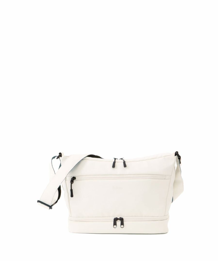 fia-3021 ショルダーバッグ 耐水 A5収納 Explorer fia-3021 アイボリー