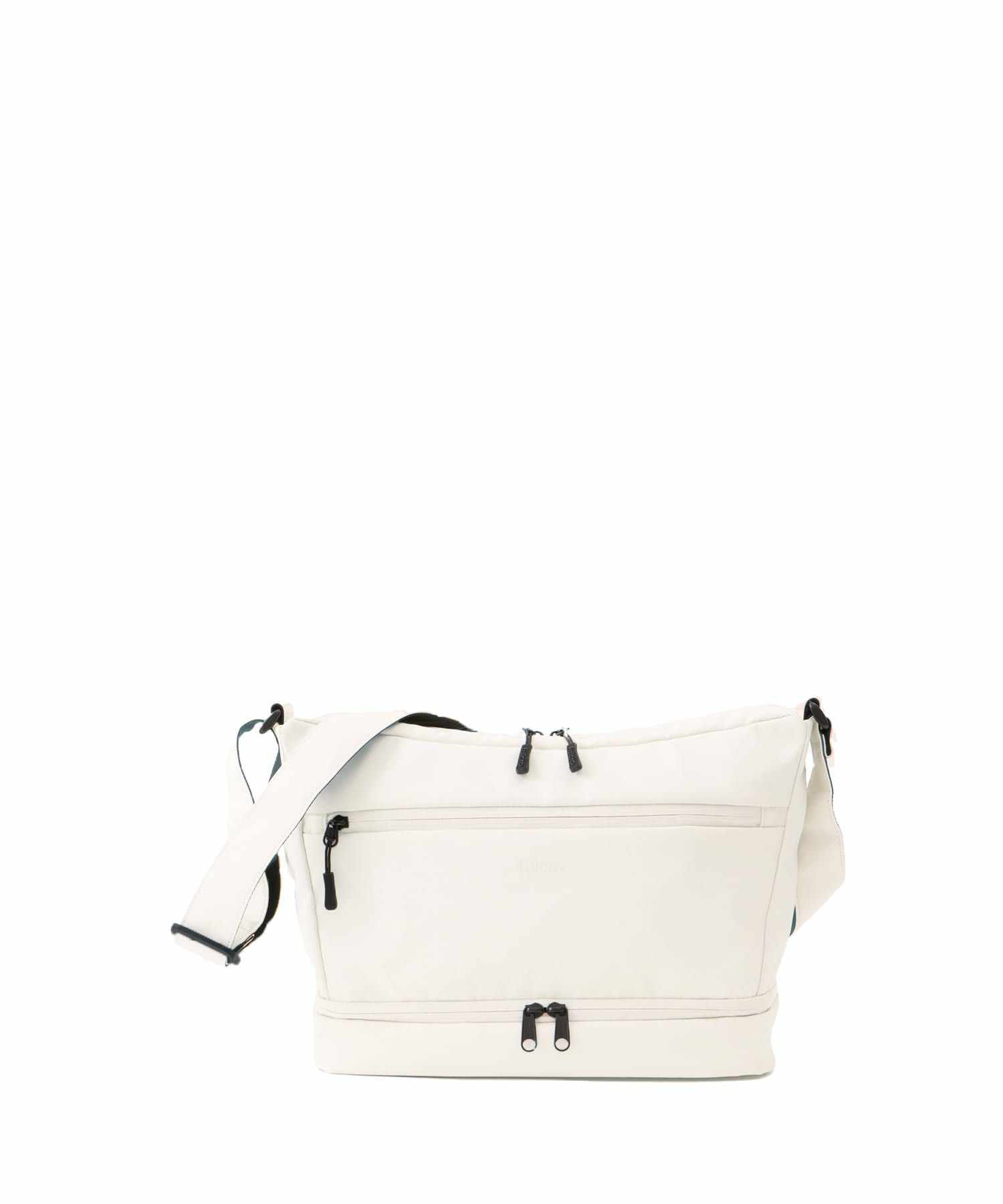 fia-3021 ショルダーバッグ 耐水 A5収納 Explorer fia-3021 アイボリー