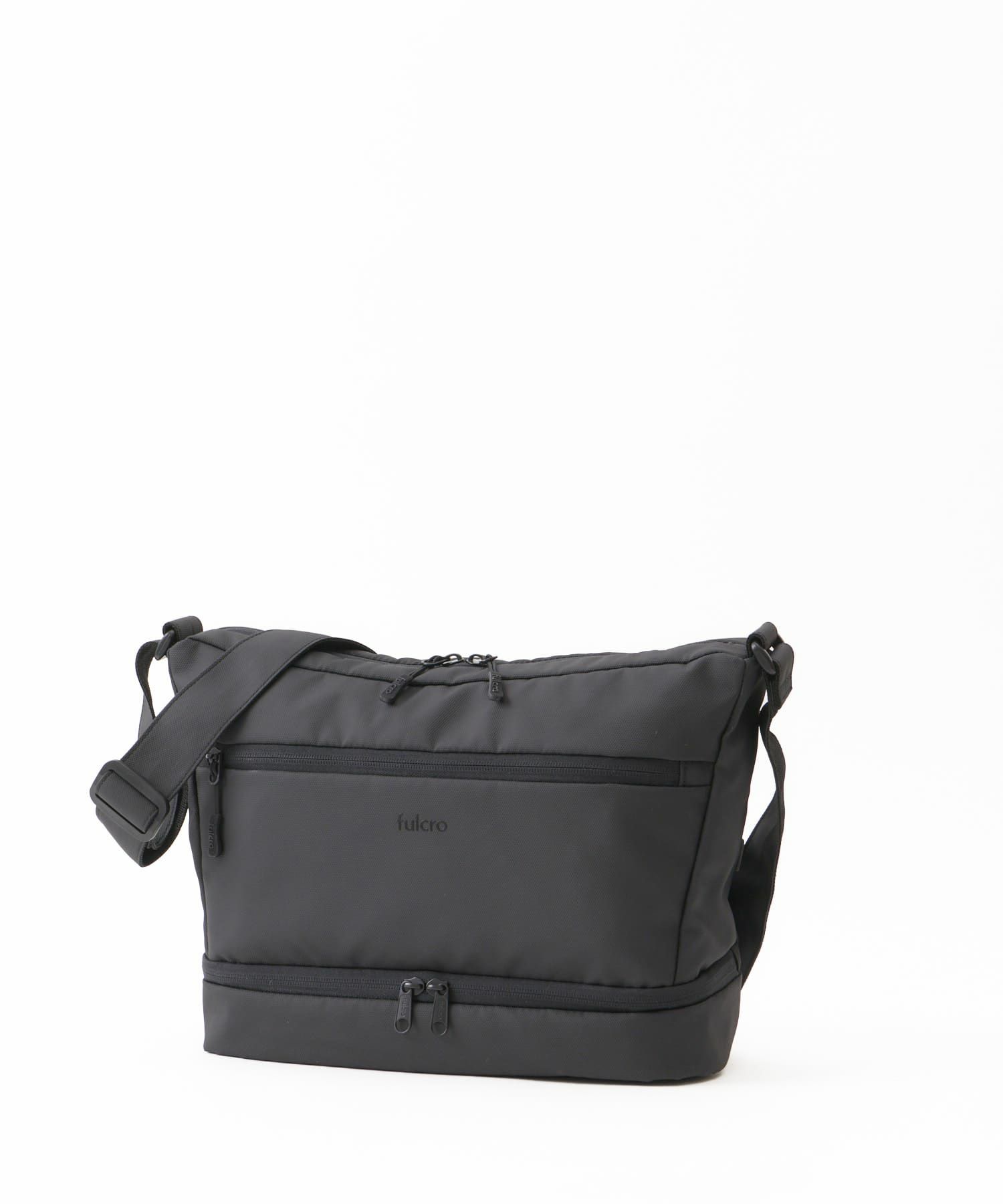 fia-3021 ショルダーバッグ 耐水 A5収納 Explorer fia-3021 ブラック