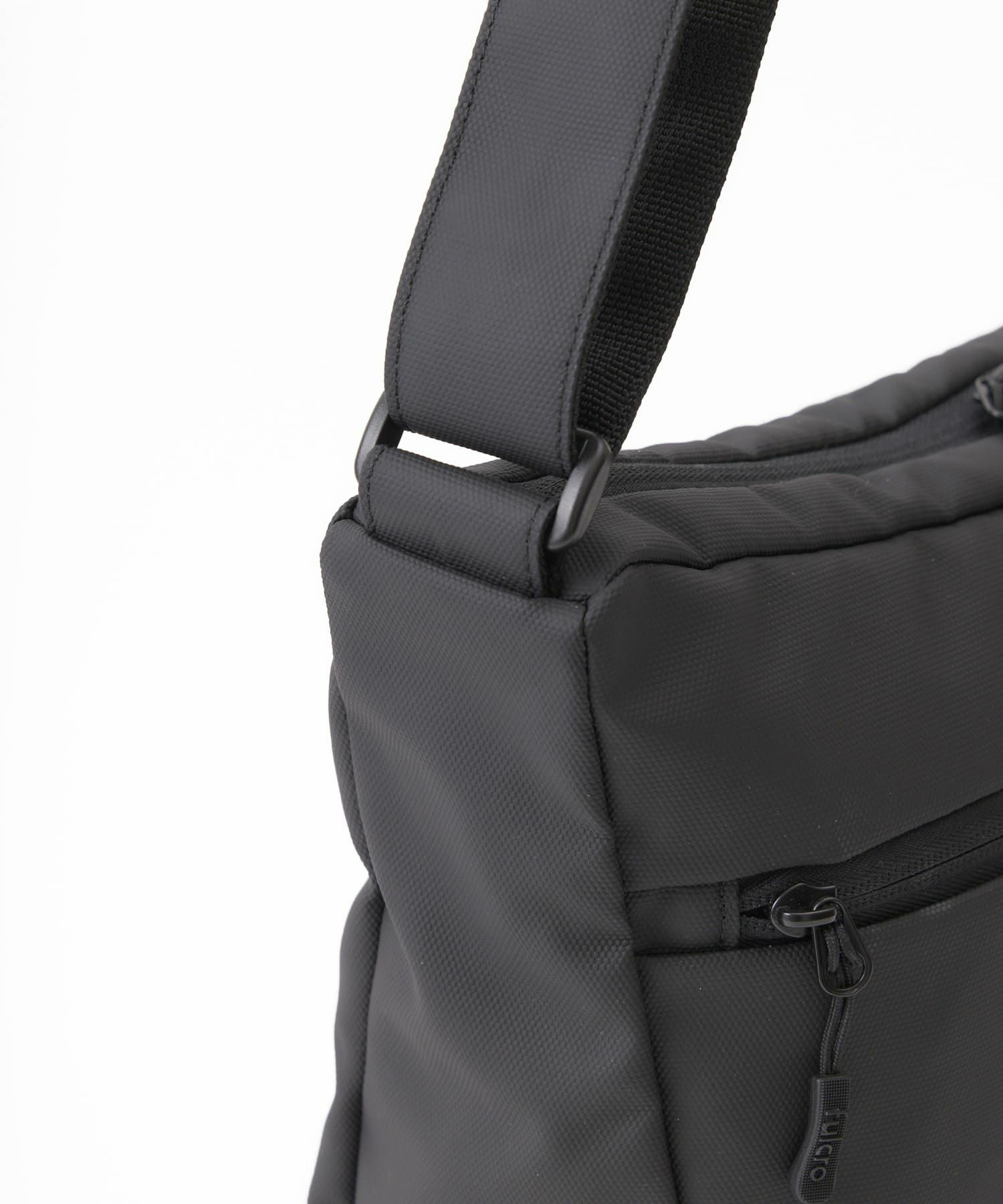 fia-3021 ショルダーバッグ 耐水 A5収納 Explorer fia-3021 ブラック