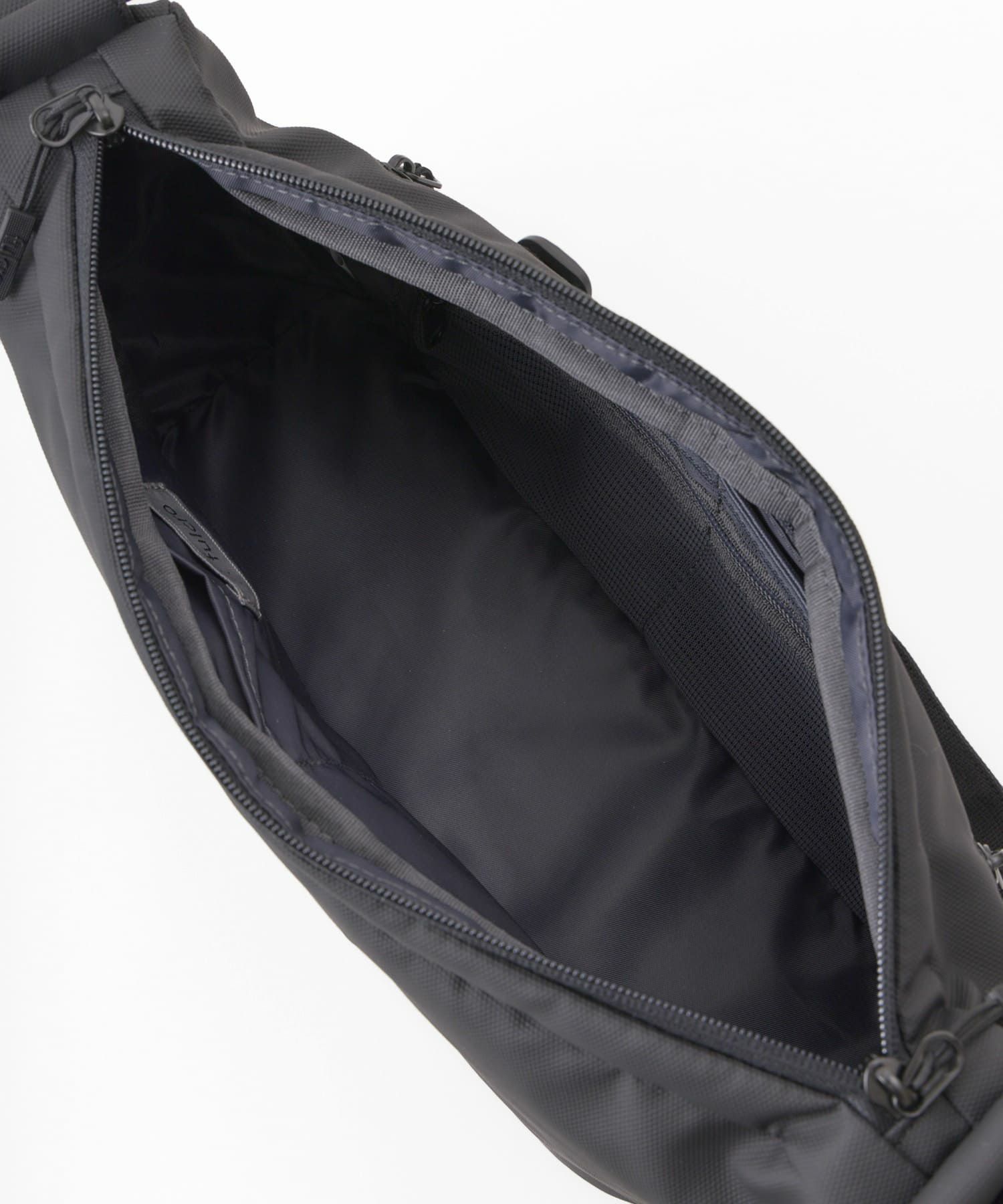 fia-3021 ショルダーバッグ 耐水 A5収納 Explorer fia-3021 ブラック