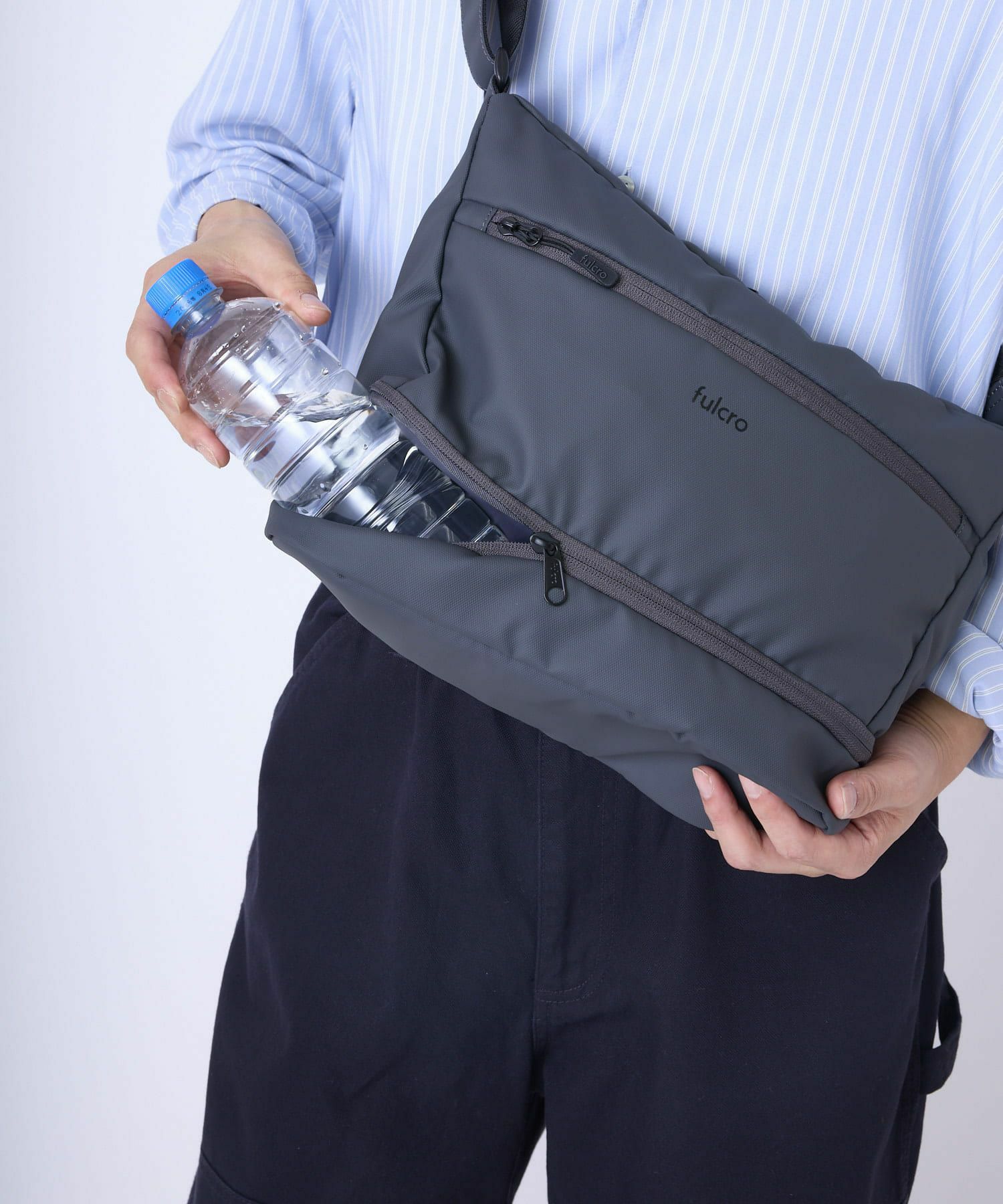 fia-3021 ショルダーバッグ 耐水 A5収納 Explorer fia-3021