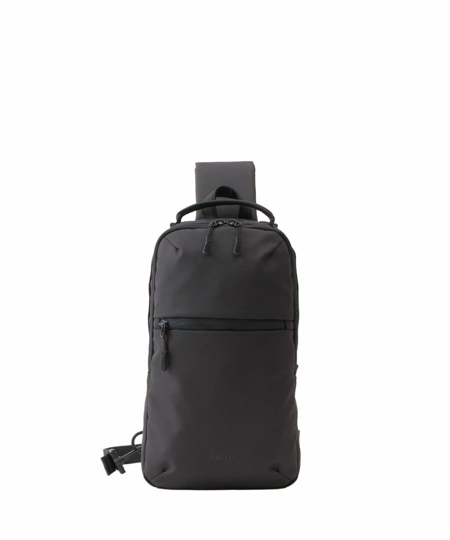 fulcro クロスボディバッグ 耐水 A5収納 Explorer fia-3022 ブラック