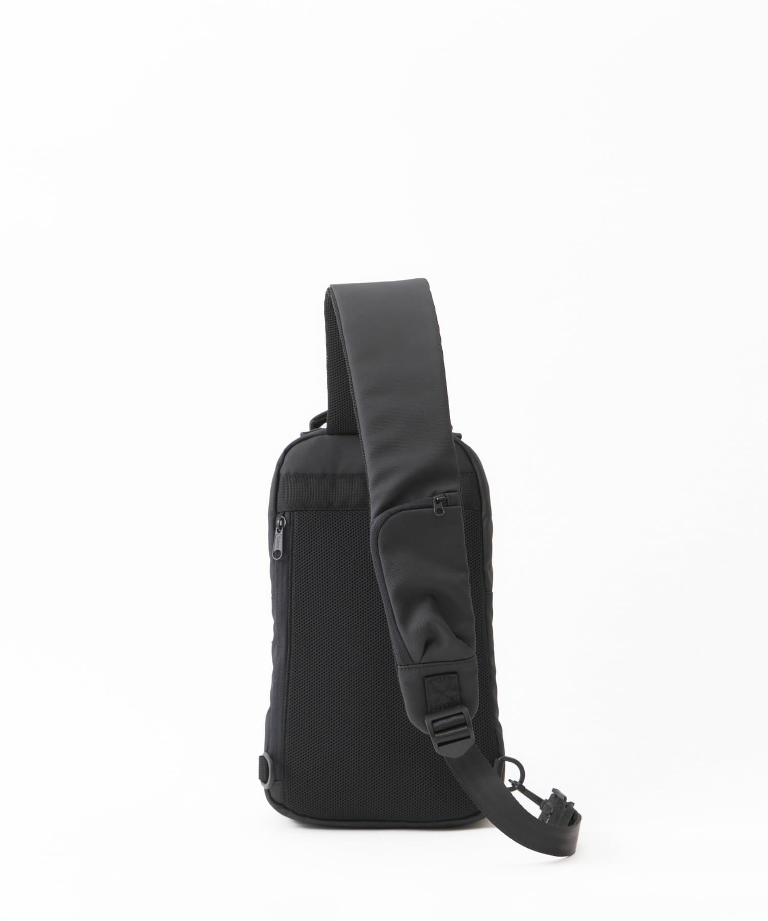 fulcro クロスボディバッグ 耐水 A5収納 Explorer fia-3022 ブラック