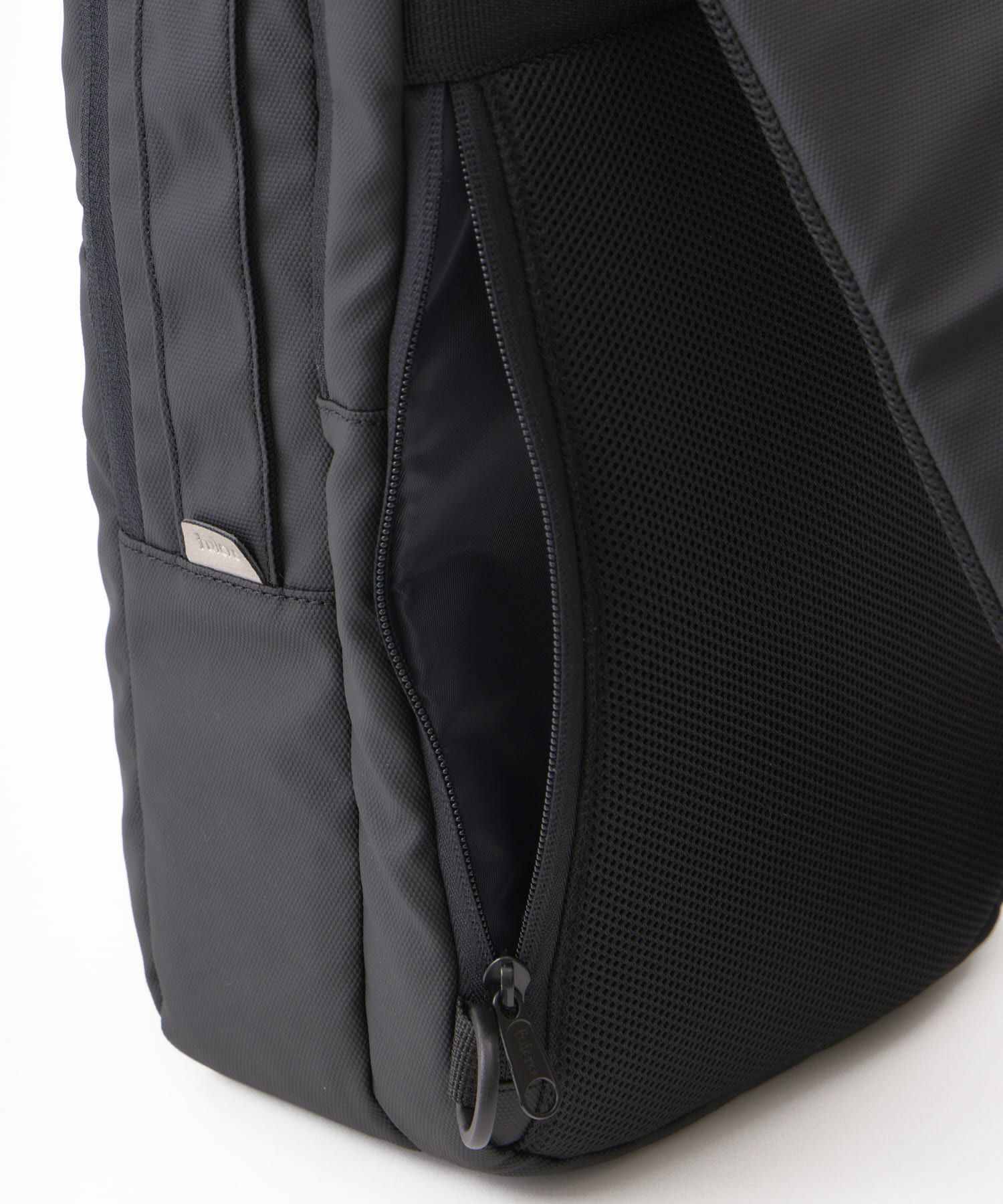 fulcro クロスボディバッグ 耐水 A5収納 Explorer fia-3022 ブラック