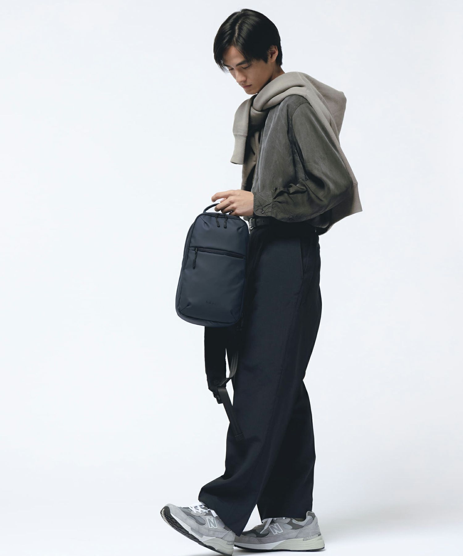 fulcro クロスボディバッグ 耐水 A5収納 Explorer fia-3022