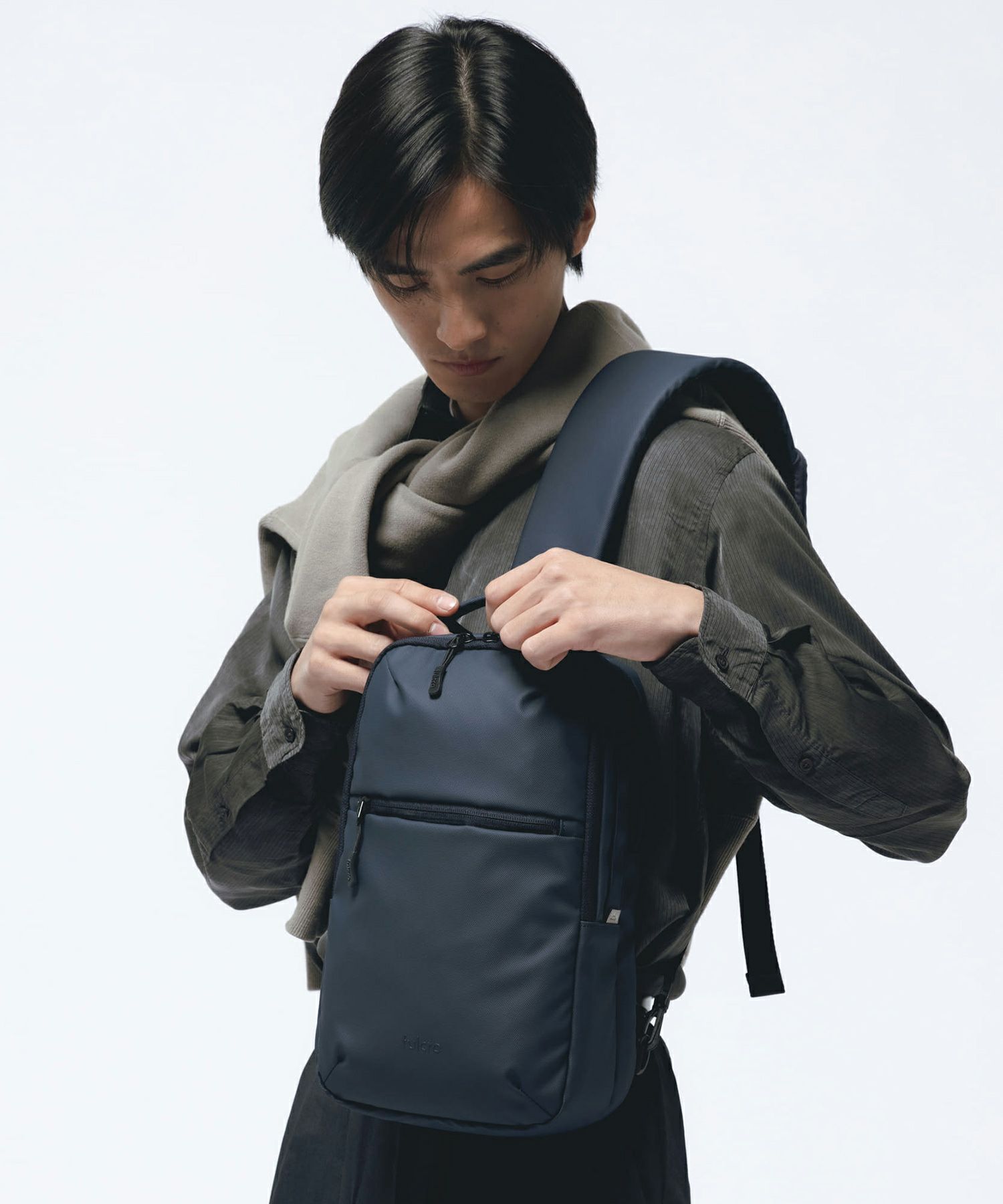 fulcro クロスボディバッグ 耐水 A5収納 Explorer fia-3022